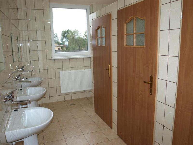Hostel Hutnik Ostrowiec Świętokrzyski Kültér fotó